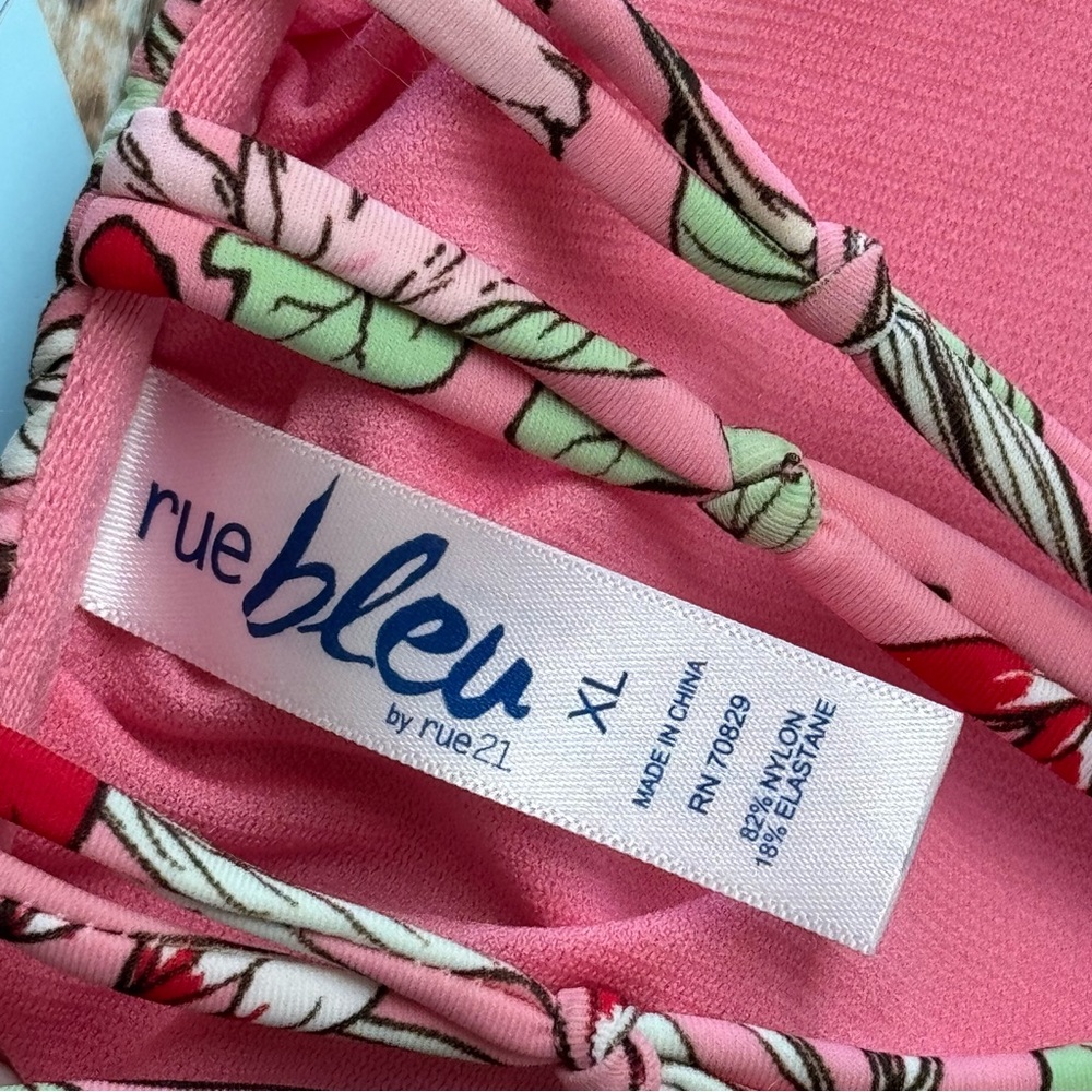 Women’s Juniors “RUE BLEU by RUE21” Bikini Top | #I10 - Picture 10 of 14